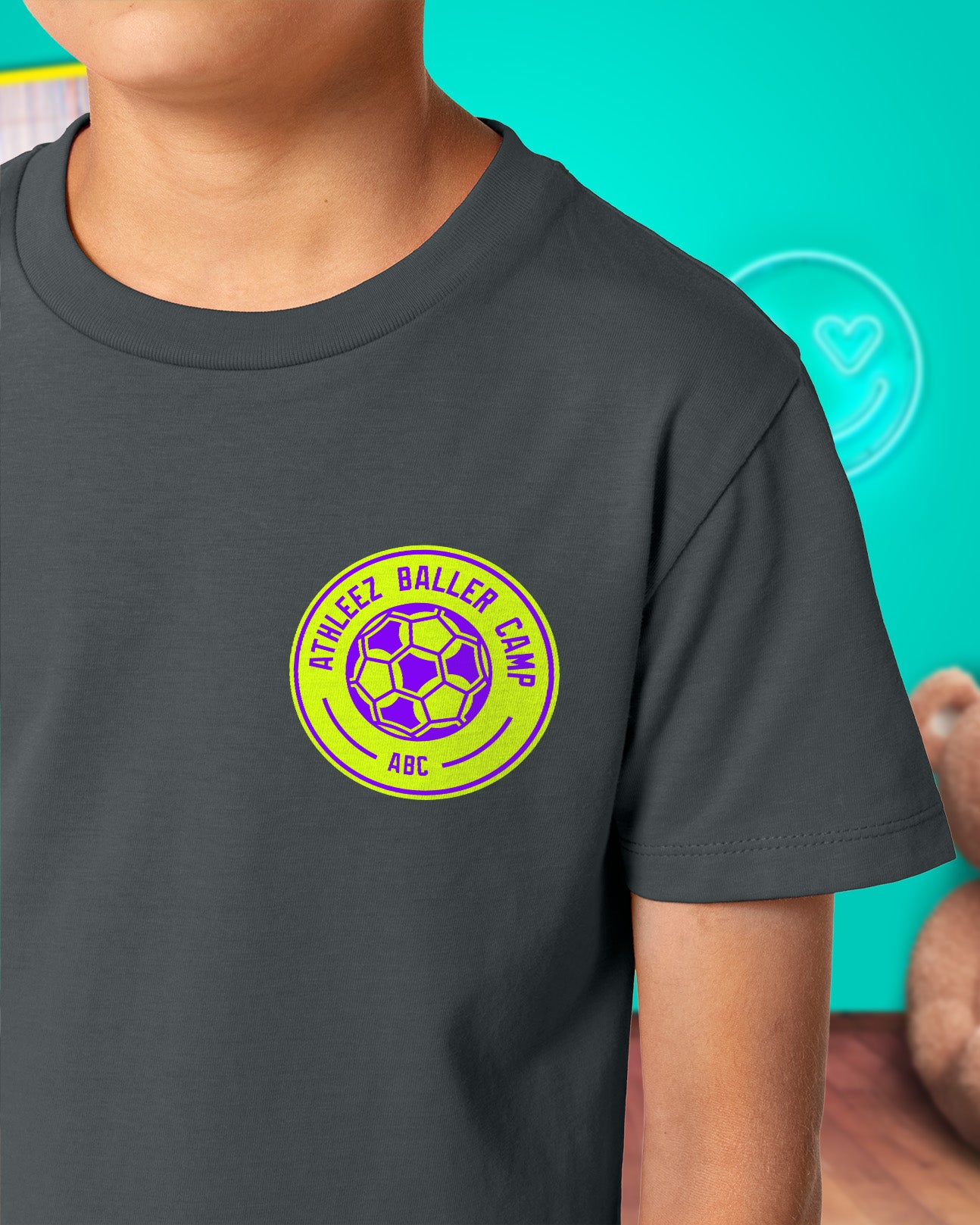 NATURAL BORN BALLER - Kids T-Shirt