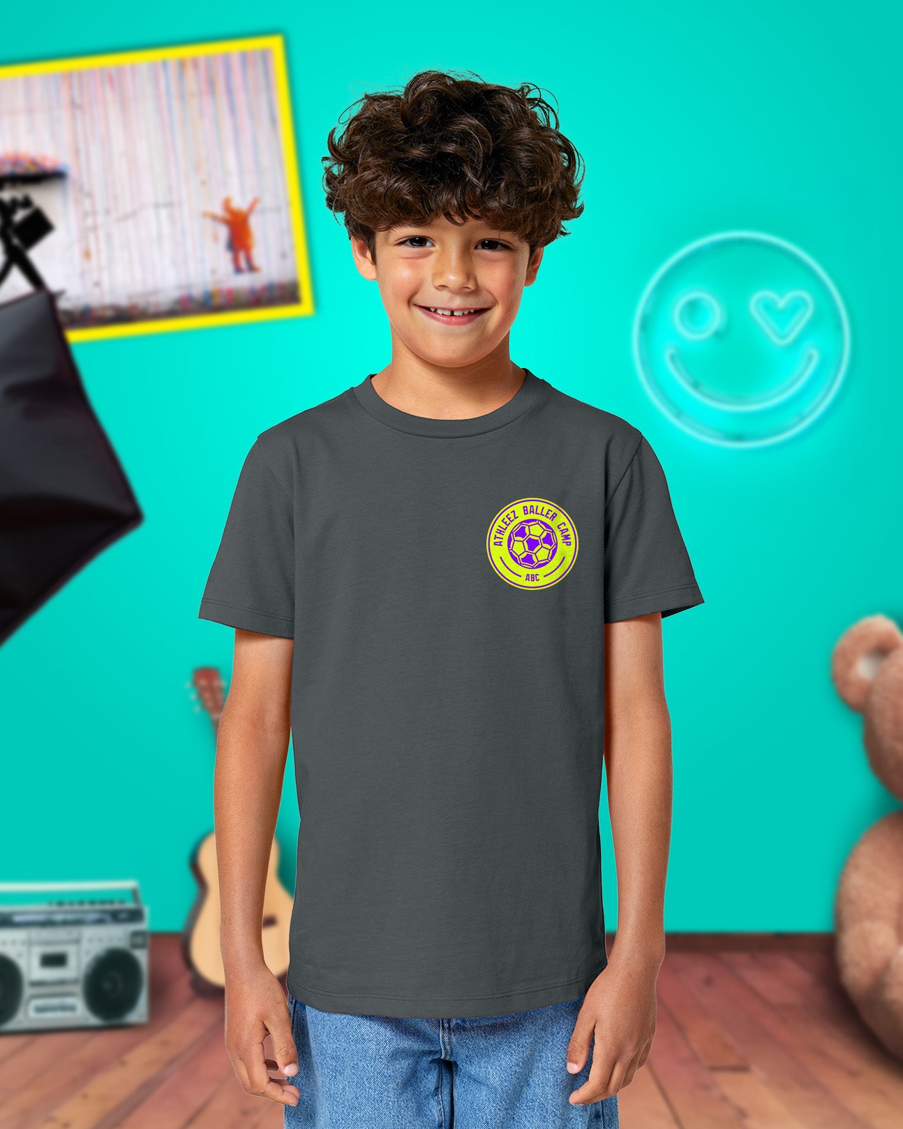 NATURAL BORN BALLER - Kids T-Shirt