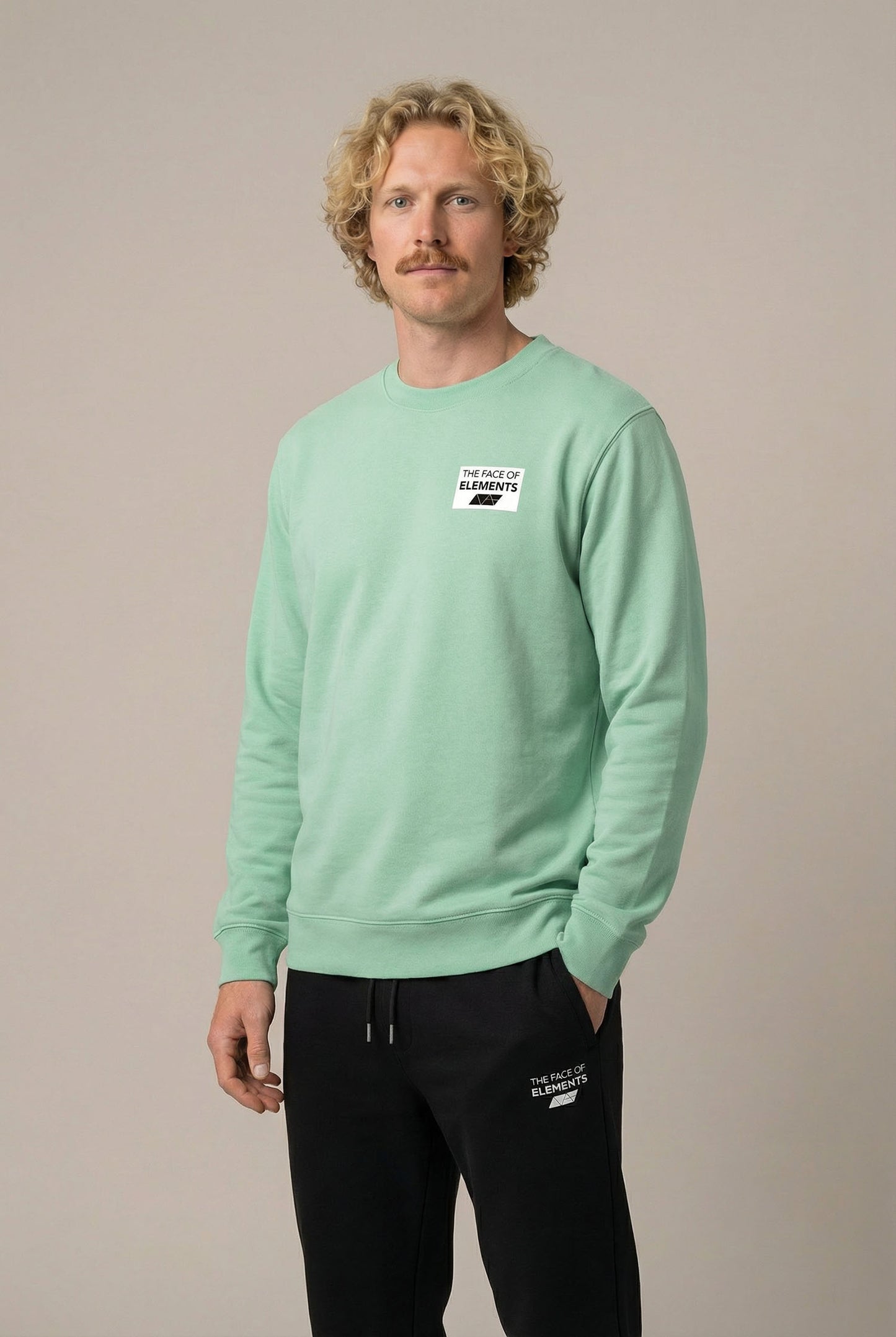 COLOR RUSH - REGULAR FIT SWEATSHIRT AUS BIO-BAUMWOLLE