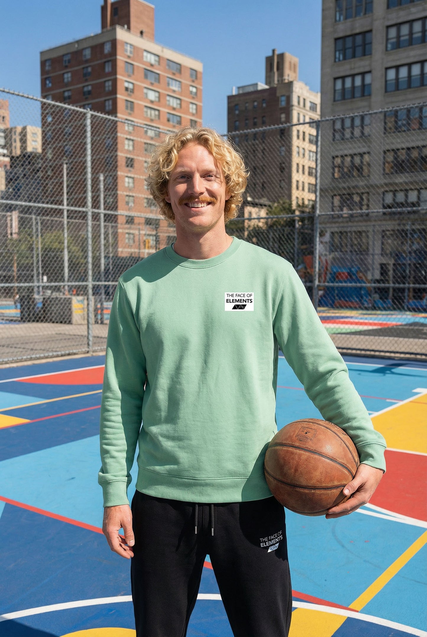 COLOR RUSH - REGULAR FIT SWEATSHIRT AUS BIO-BAUMWOLLE