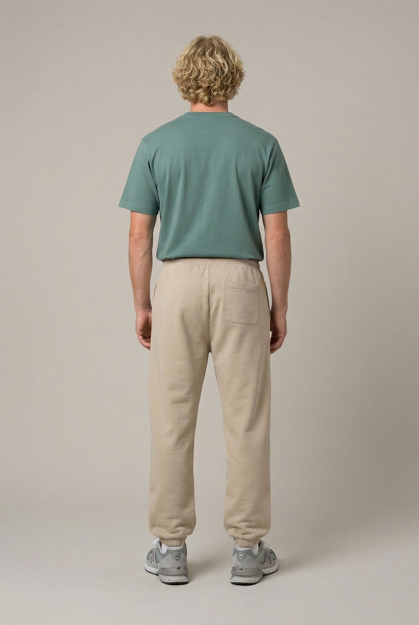 ESSENTIAL - RELAXED FIT SWEATPANT AUS BIO-BAUMWOLLE