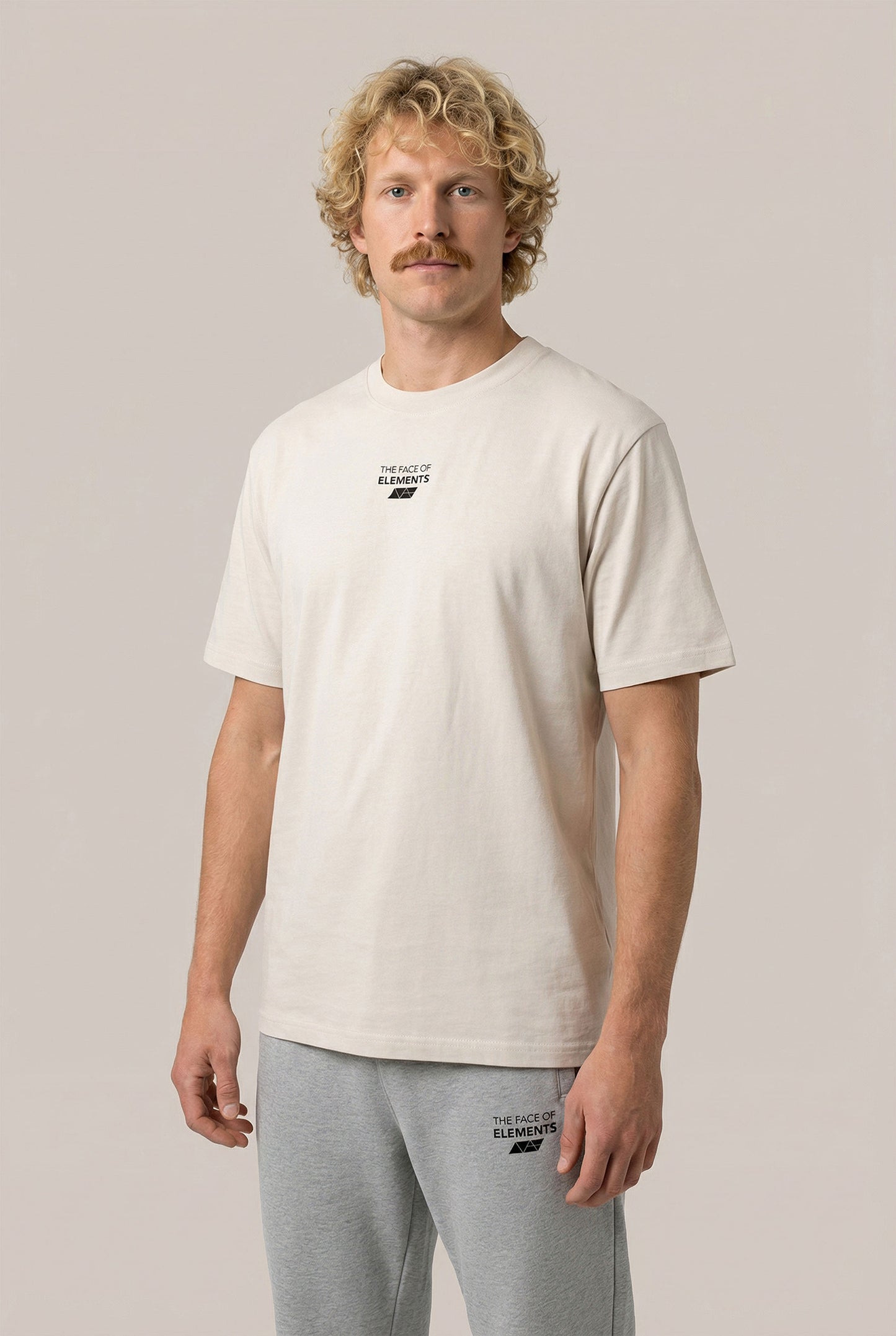 ESSENTIAL - RELAXED FIT T-SHIRT AUS BIO-BAUMWOLLE